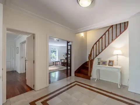 Venta Casa Impecable Béccar | Diseño Atemporal