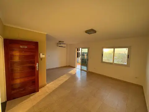 Depto. de 2 dormitorios, con cochera Edificio Puerta de Alcalá 21D