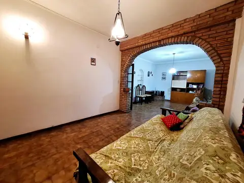 Casa 4 ambientes con 3 baños