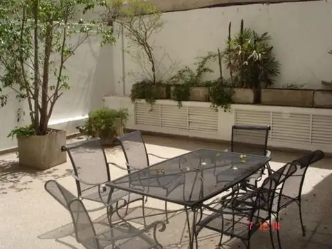 Palermo Chico, Lafinur 3000, 4 amb, 140m2, u$s 2,100 + luz.