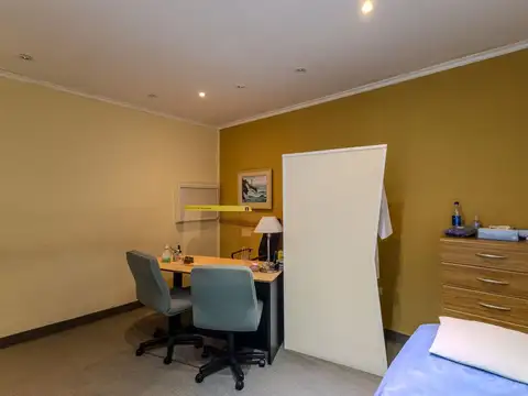 CASA en VENTA en PARQUE CHACABUCO, a RECICLAR