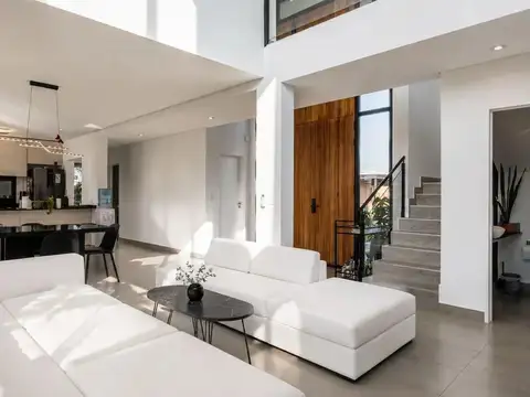 Casa en Venta 1 año