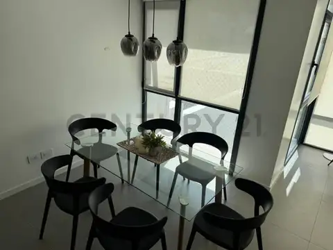 Paunero 2100, Piso 0