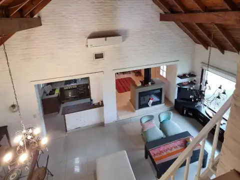 CASA DE 5 AMBIENTES EN ALQUILER EN COUNTRY BANCO PROVINCIA