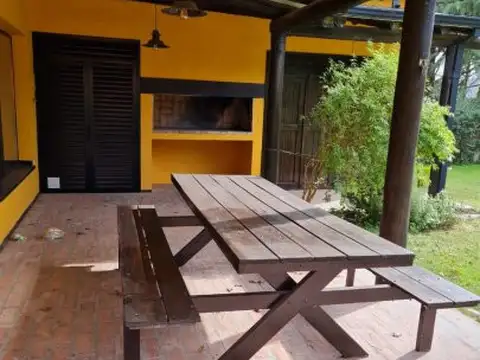 Casa en Alquiler en Pueblo Esther, $ 1.650.000