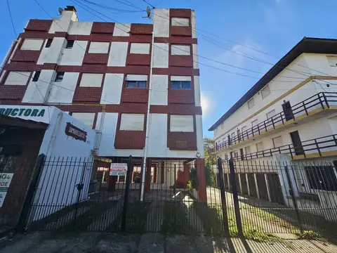 Departamento en venta c/ cochera en Zona Sur