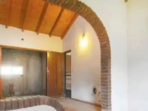 BUEN CHALET EN TALAR DE PACHECO TIGRE