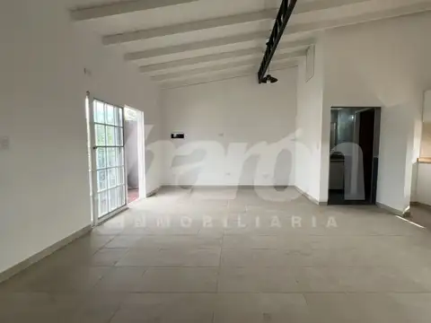 Depto Tipo Casa en Alquiler de 1 dormitorio