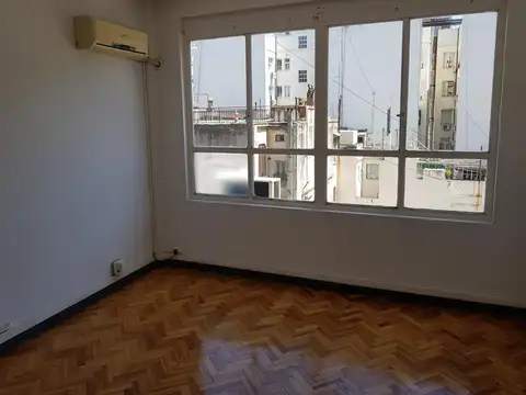 Oficina en Venta 60 años