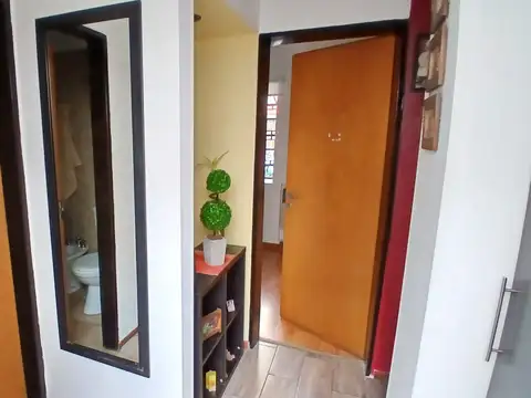 Depto Tipo Casa 4 ambientes con 2 baños