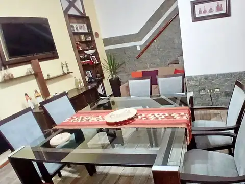 Depto Tipo Casa en Venta de 4 ambientes