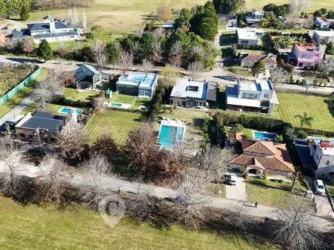 Terreno en Venta 30  mts Fondo