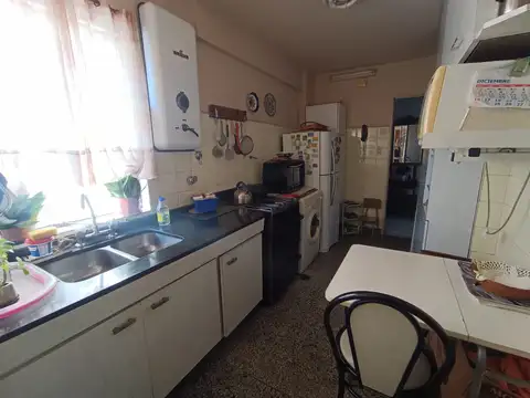 VENTA DEPARTAMENTO TRES AMBIENTES CON DEPENDENCIA BALCON AL FRENTE EN BELGRANO