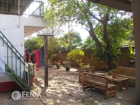 Casa 5 ambientes con 1 baño