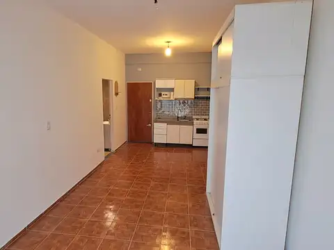 Depto Tipo Casa en Alquiler 40 años