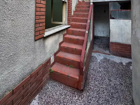 Depto Tipo Casa 3 ambientes con 1 baño