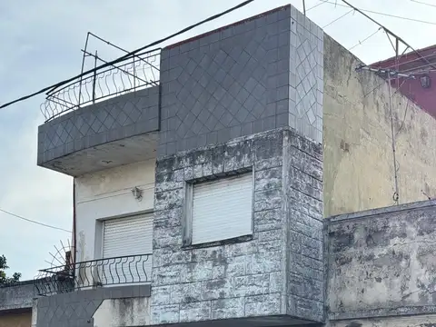 Depto Tipo Casa en Venta de 3 ambientes