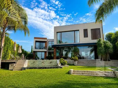 Excelente Casa al agua en El Yacht - Nordelta