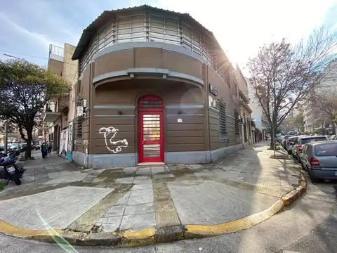 Alquiler Local u oficina esquina 200m2 sobre lote propio SIN EXPENSAS!