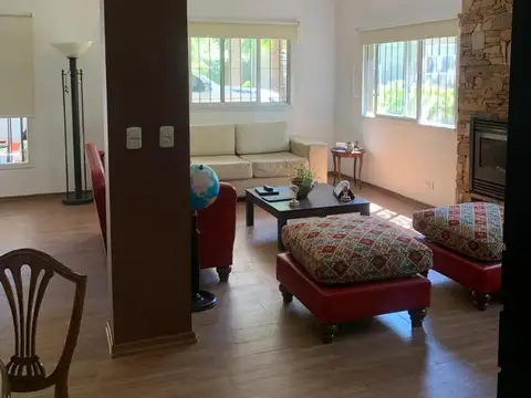 Quinta en Venta en La Lonja, USD 285.000