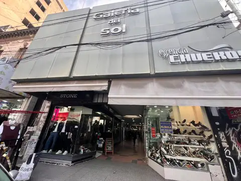 LOCAL EN VENTA DENTRO DE GALERIA EL SOL MORON CENTRO