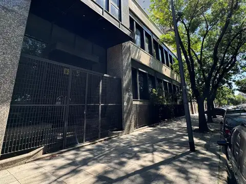 Local en Alquiler Via Púb.