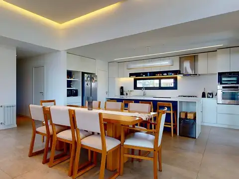 Casa en Venta con 1 cochera
