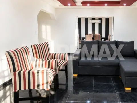 Casa 5 ambientes con 3 baños