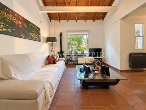 Casa en Venta en Barrio Parque Leloir, USD 219.000