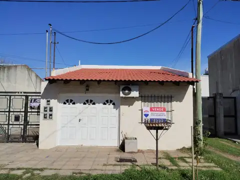 VENTA DE CASA DE DOS DORMITORIOS EN SAN NICOLAS