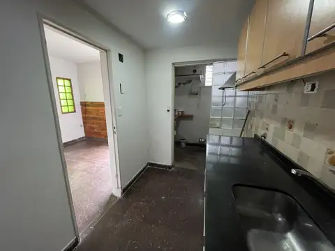 Depto Tipo Casa en Alquiler en Morón Sur, $ 650.000