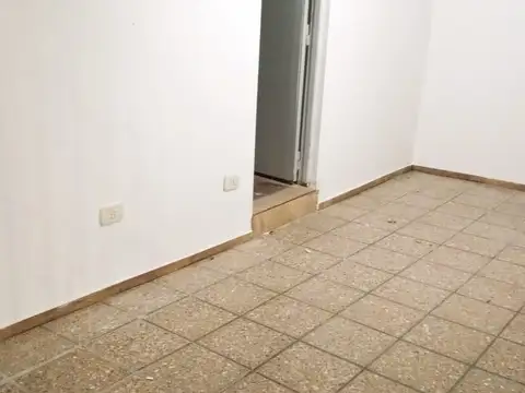 Depto Tipo Casa en Venta en Mataderos, USD 69.800