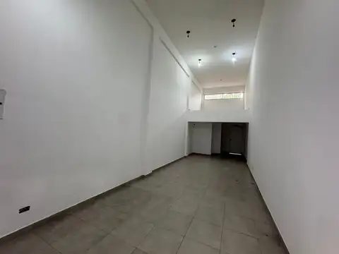 Local en Alquiler en Bella Vista, $ 750.000