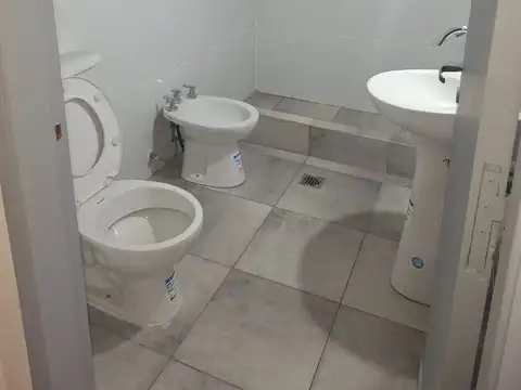 DPTO VENTA TARTAGAL 5 AMBIENTES ZONA CENTRO
