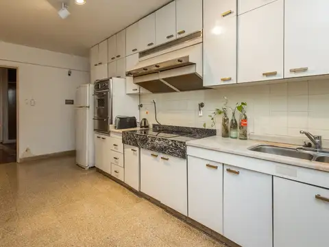 Departamento 4 ambientes con 2 baños