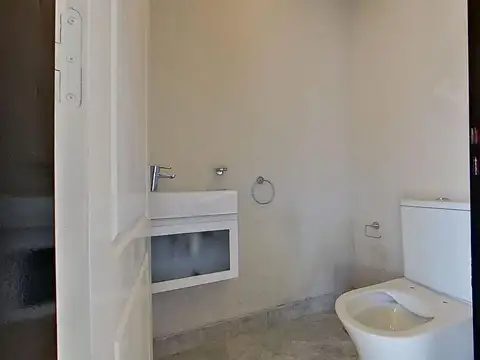 Depto Tipo Casa 4 ambientes con 2 baños