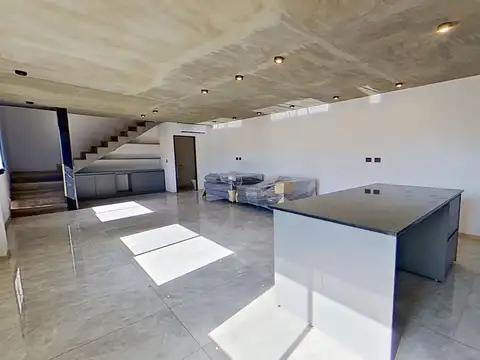 Depto Tipo Casa en Venta en Villa Ballester, USD 240.000