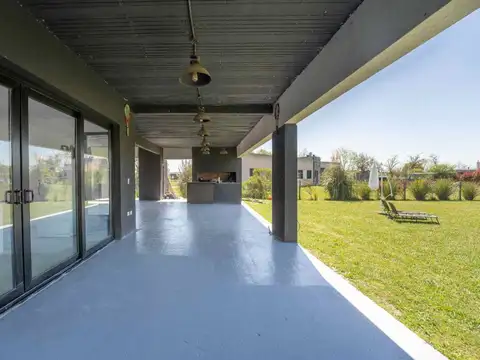 Casa en Venta en Comarcas de Luján, USD 290.000