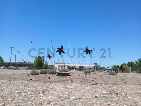 Juan Isidro Maza 700, Piso 0