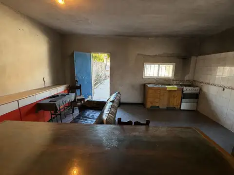 CASA A REFACCIONAR SOBRE LOTE PROPIO