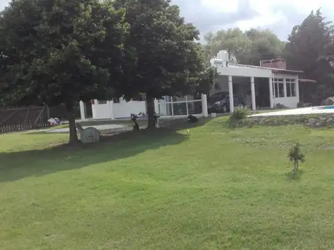 Hermosa casa con pileta - Villa Parque Siquiman - A LA VENTA!