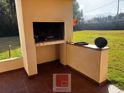 Casa en Venta con 3 cocheras