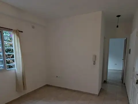 Departamento en Alquiler en Temperley, $ 600.000