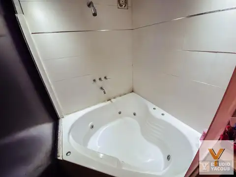 Casa 5 ambientes con 4 baños