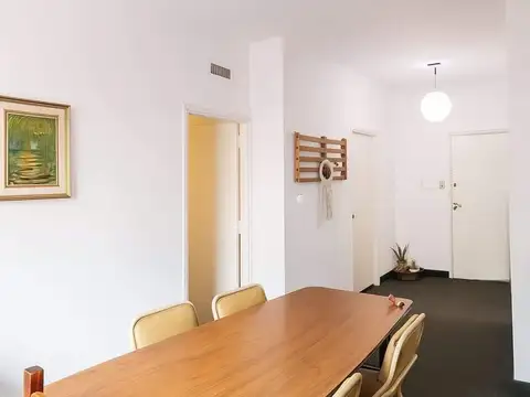 Departamento 6 ambientes con 2 baños