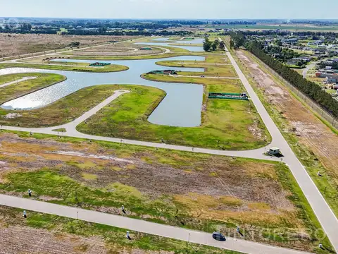 Terreno en venta de 717m2 en Barrio Cerrado Las Victorias, Canning.