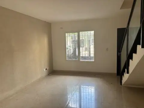 1 c/av exc triplex 3 dor 2 ste esc patio coch imp