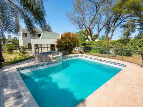 EN VENTA CASA VILLA ALLENDE GOLF A ESTRENAR 