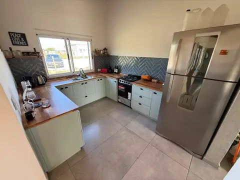 Casa en Alquiler con 1 cochera