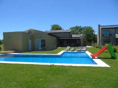 Casa en Venta de 3 dormitorios